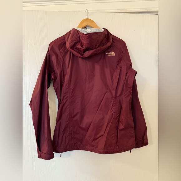 The North Face Women's Windbreaker - Picture 2 of 5